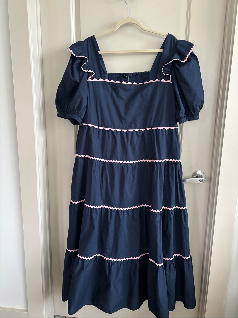 English Factory Navy midi Dress with Pink Scallop Trim - like new